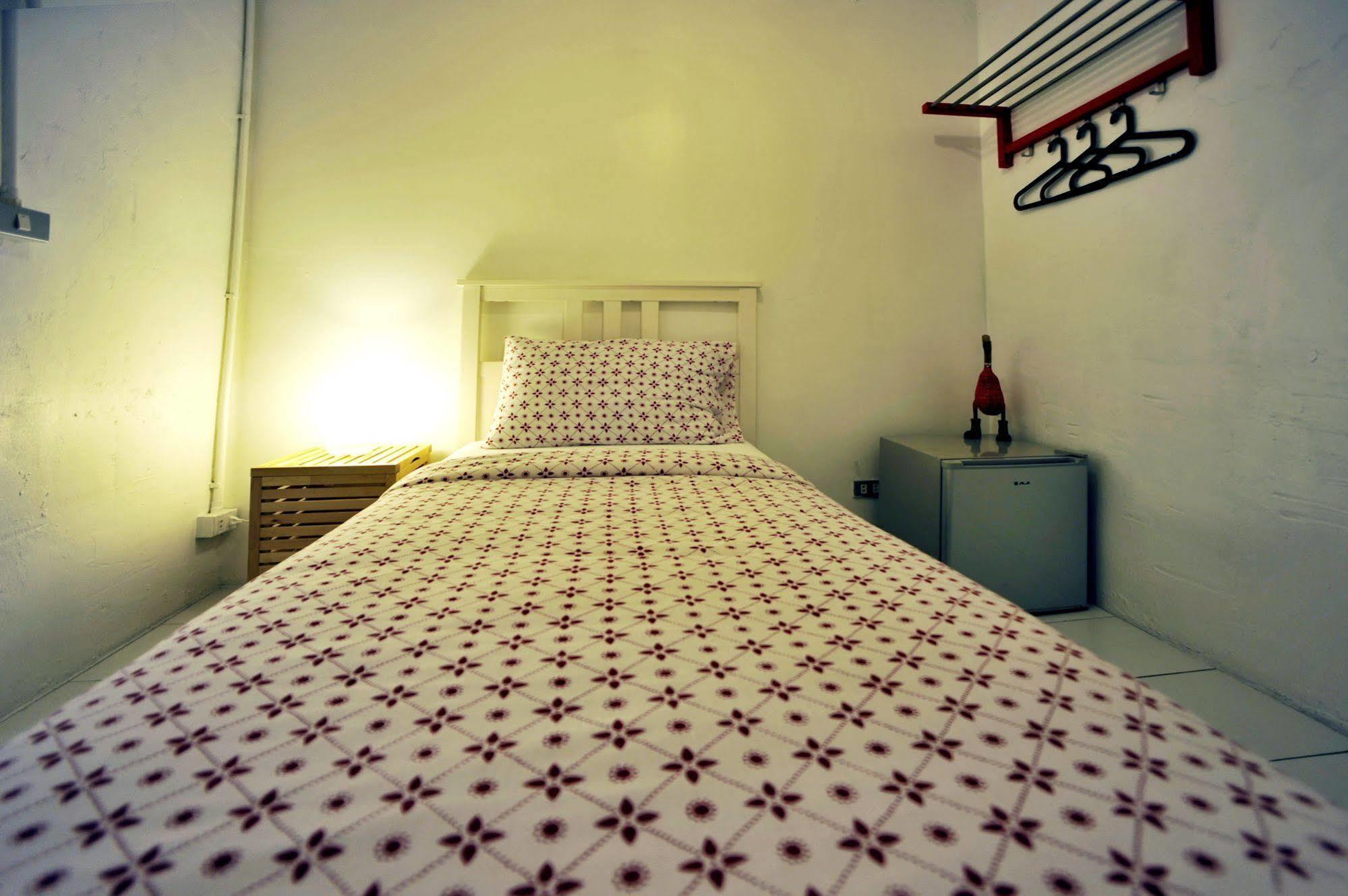 Room@Bangkok Boutique Guesthouse Buitenkant foto